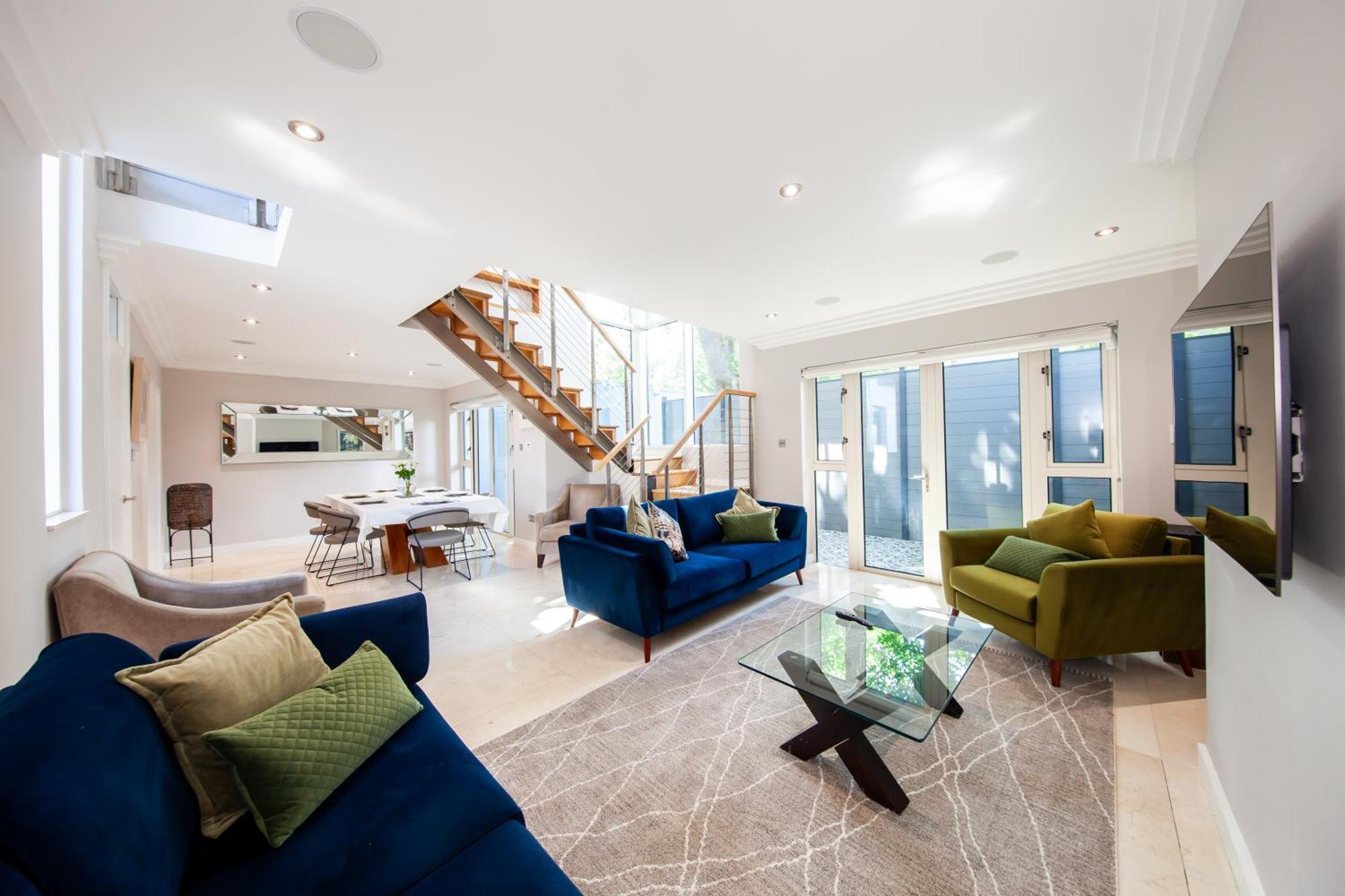 Luxe 4 Retreat With 3 Bedrooms Holiday home *